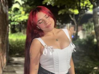 Ver la ficha detallada de MiaLeroy