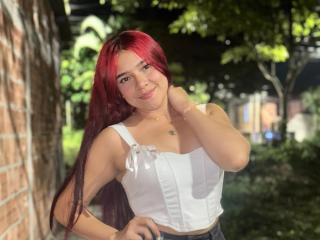 Ver la ficha detallada de MiaLeroy