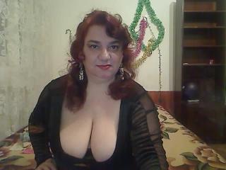 HotFoxyLady - Chat live porn with this red hair Gorgeous lady 