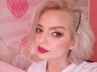 Ver la ficha detallada de DouceAmelia