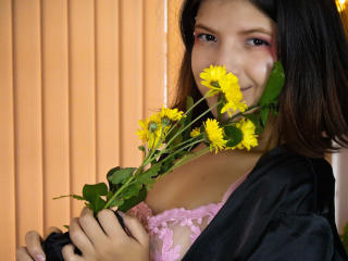 Ver la ficha detallada de MiaBellee