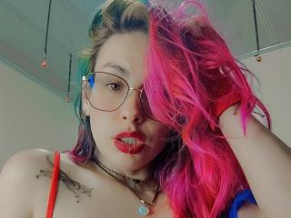 Ver a ficha detalhada de NatashaLau