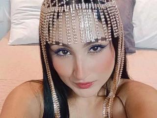 Ver la ficha detallada de HiilaryDolce