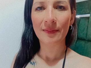 Ver a ficha detalhada de CharlotteAshford