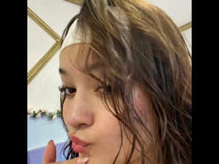 Ver la ficha detallada de AnikaFleur