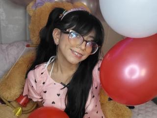 Ver a ficha detalhada de VioletXBloom