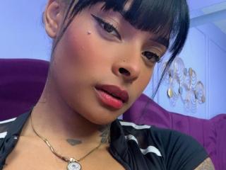 Ver la ficha detallada de EmmaEbony