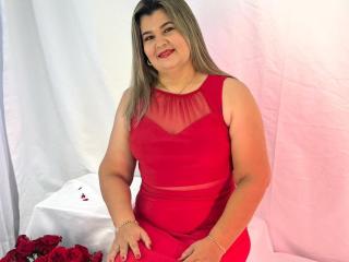 Ver la ficha detallada de AdrianaPrettie