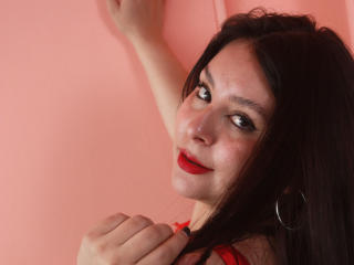 Ver la ficha detallada de EmaJames