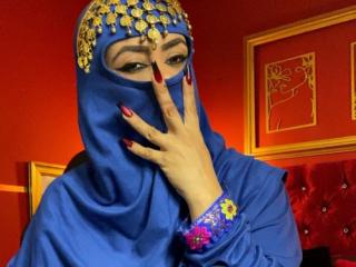 Xem hồ sơ đầy đủ của AnissaAli