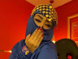 Xem hồ sơ đầy đủ của AnissaAli