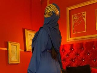 Xem hồ sơ đầy đủ của AnissaAli