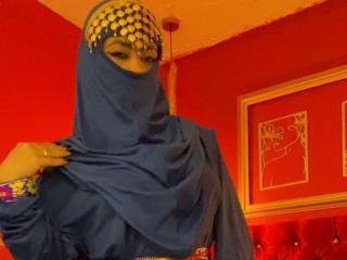 Xem hồ sơ đầy đủ của AnissaAli