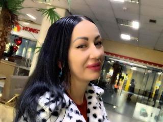 Xem hồ sơ đầy đủ của MirandaHott69