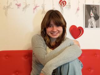 Xem hồ sơ đầy đủ của AnnaWestt