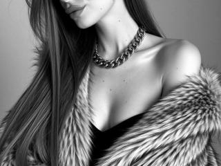 Xem hồ sơ đầy đủ của Siyana