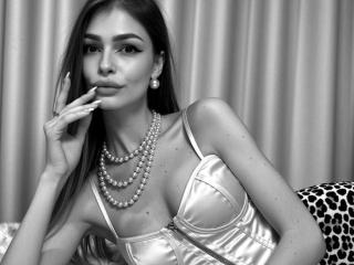 Xem hồ sơ đầy đủ của Siyana