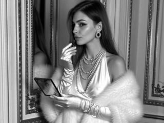 Xem hồ sơ đầy đủ của Siyana