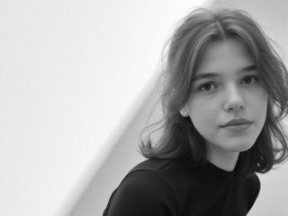 Xem hồ sơ đầy đủ của LariElla