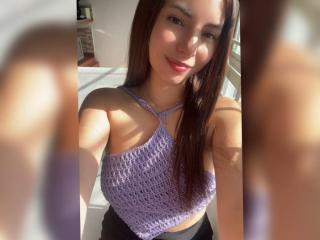 Xem hồ sơ đầy đủ của LinaFoxyHot