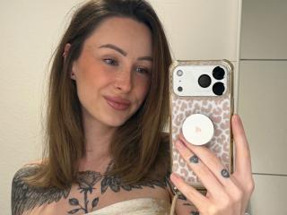 Xem hồ sơ đầy đủ của Meltattt-hot