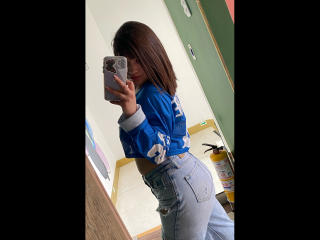 Xem hồ sơ đầy đủ của AnikaFleur