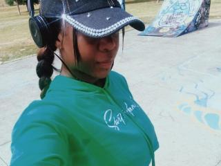 Xem hồ sơ đầy đủ của ThaliaMiller