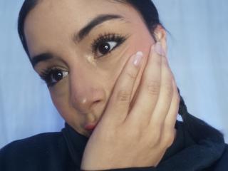 Ver a ficha detalhada de EmilyVv