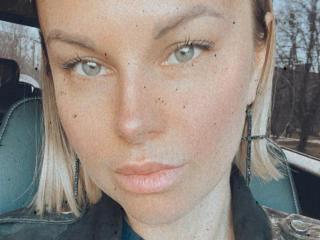 Xem hồ sơ đầy đủ của BelleLisaG