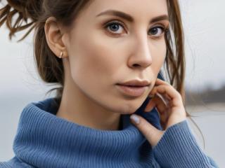 Ver la ficha detallada de CharlotteDream