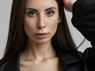 Xem hồ sơ đầy đủ của CharlotteDream