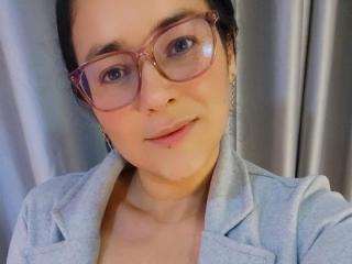 Xem hồ sơ đầy đủ của MichellMonet