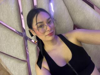 Xem hồ sơ đầy đủ của IsaDoux