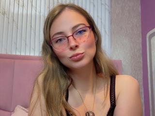 Xem hồ sơ đầy đủ của AmbeerWood