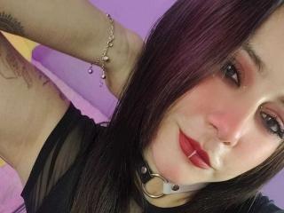 Xem hồ sơ đầy đủ của CandyI