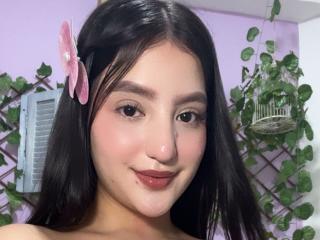 Xem hồ sơ đầy đủ của NicoleAnniston