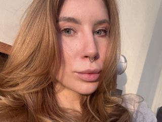 Podívejte se na podrobnou kartu CharlotteDream