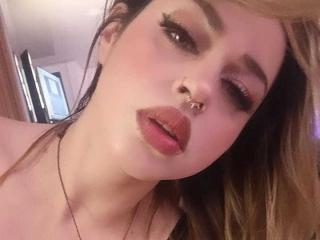 Vedere il profilo completo di PaulettWatsoon