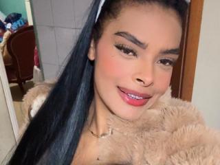 Ver la ficha detallada de EmmaEbony