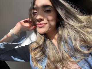 Ver la ficha detallada de AdharaCooperr