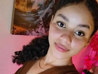 Ver la ficha detallada de LoreneCurly