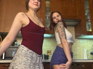 انظر إلى الملف المفصل لـ HotCaramelsTrio