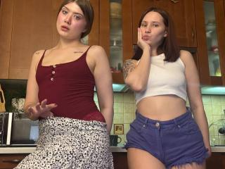 انظر إلى الملف المفصل لـ HotCaramelsTrio