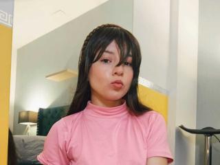 انظر إلى الملف المفصل لـ VioletaNova