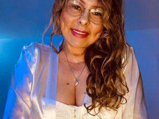 انظر إلى الملف المفصل لـ MiaAmoretti