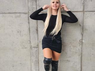 انظر إلى الملف المفصل لـ SexySparkling1-hot