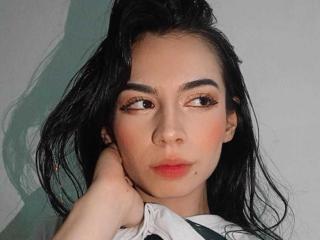 Yksityiskohtaiset tiedot mallista KatherinJohns