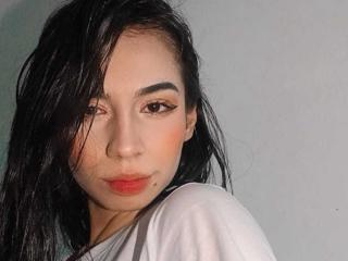 Yksityiskohtaiset tiedot mallista KatherinJohns