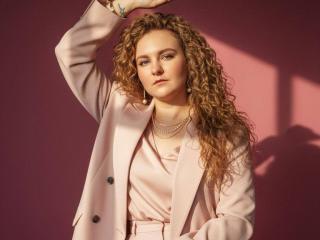 Yksityiskohtaiset tiedot mallista MinistraX