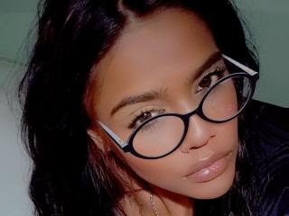 Yksityiskohtaiset tiedot mallista CloeCurlys